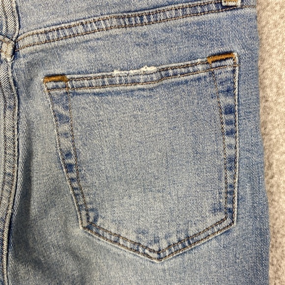 Abercrombie & Fitch ankle straight ultra high rise shredded jeans size 27 or 4 - Picture 4 of 10